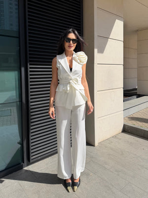 ROSE WHITE VEST SUIT - Костюм с елек с цвете и панталон