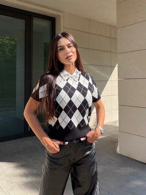 CRYSTAL ARGYLE TOP – pleten top z ovratnikom s kristali
