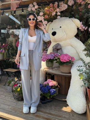 Grey Pinstripe Suit - Костюм с фино райе в сиво