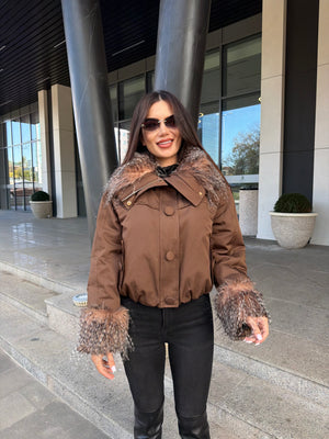 FUR TRIM JACKET – късо яке с пухкави детайли