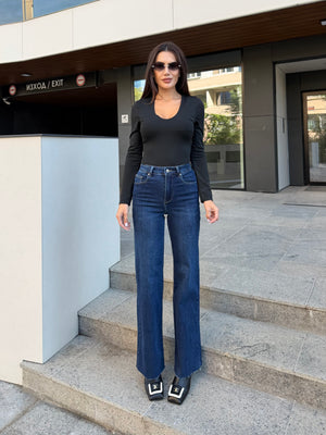 STRAIGHT JEANS – kavbojke z ravnimi hlačnicami