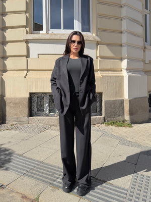PINSTRIPE BLACK SUIT – сако и панталон